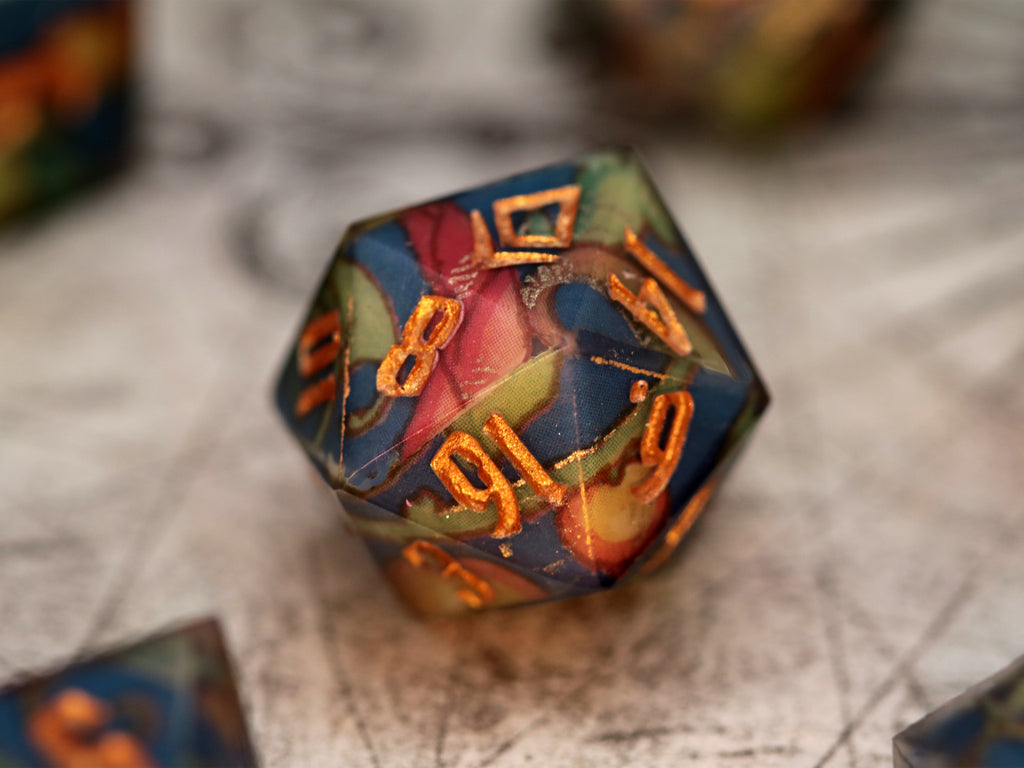 Conocimiento oculto - Juego de dados poliédricos hechos a mano