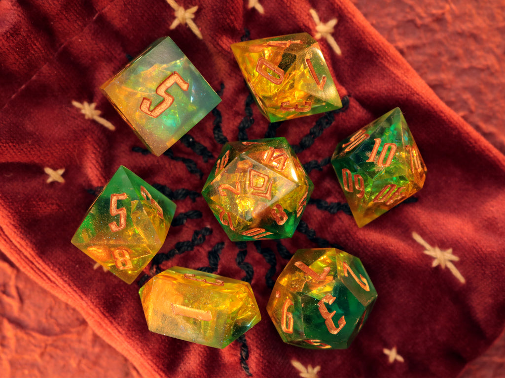 Gemas Arcanas - Juego de dados poliédricos hechos a mano