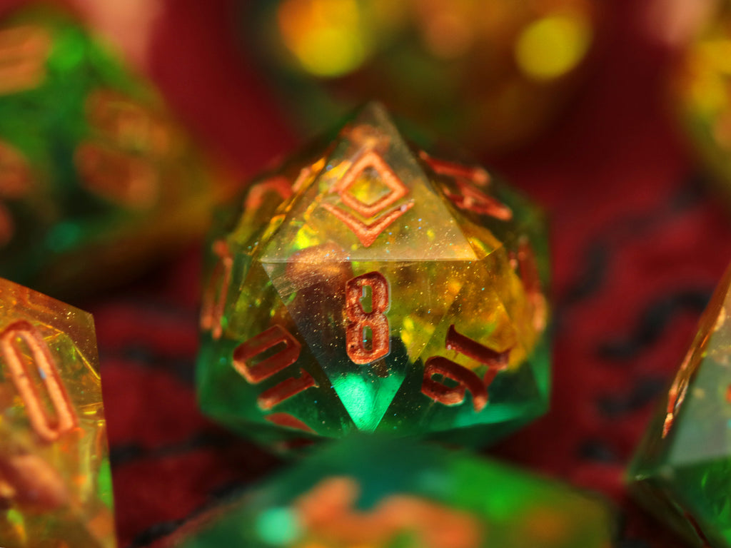 Gemas Arcanas - Juego de dados poliédricos hechos a mano